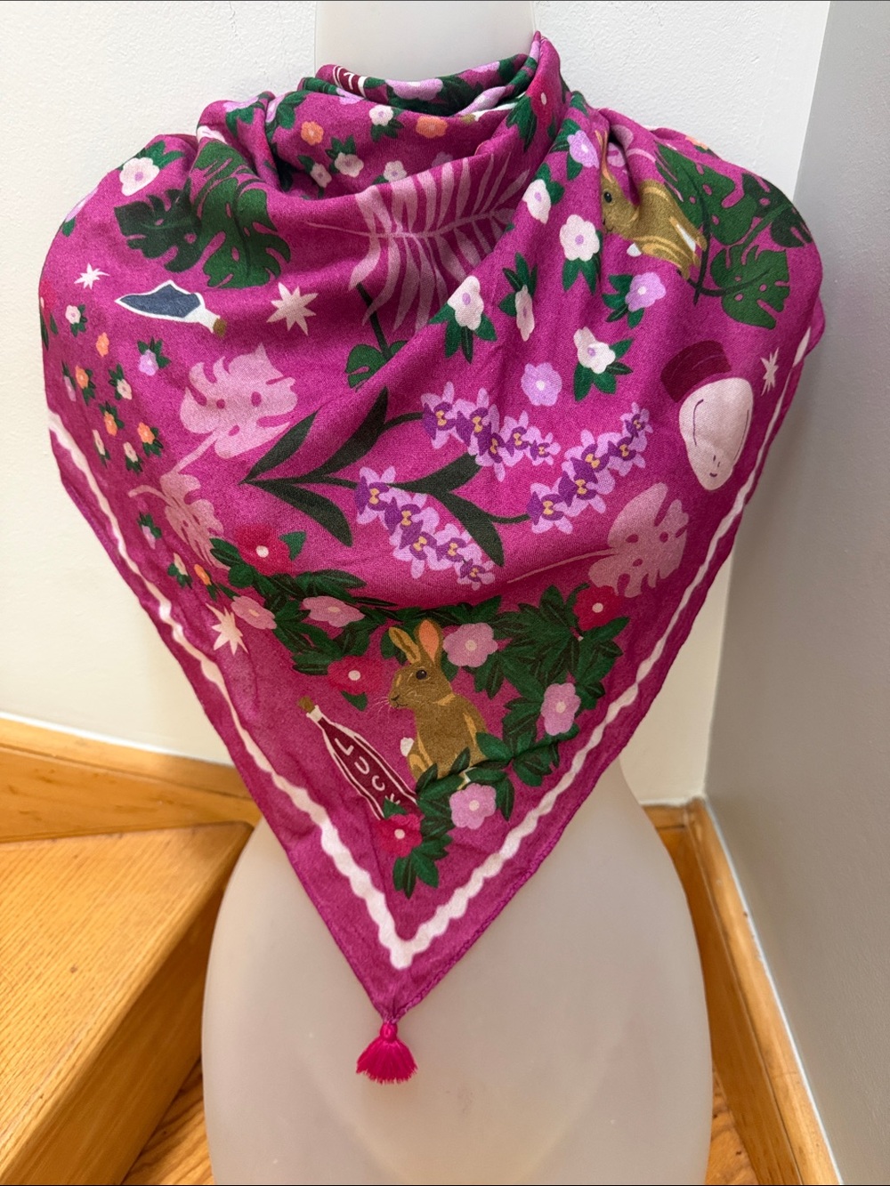 VTG Vendula London Fortune Teller Whimsical Cat & Crystal Ball Square Shawl